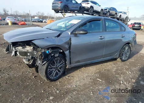 2022 Kia Forte Gt-Line из США, поврежденный, VIN 3KPF54AD9NE447090